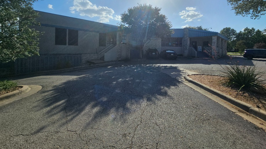 Austin Vet Care at Metric, A Thrive Pet Healthcare Partner Aquamation Texas 