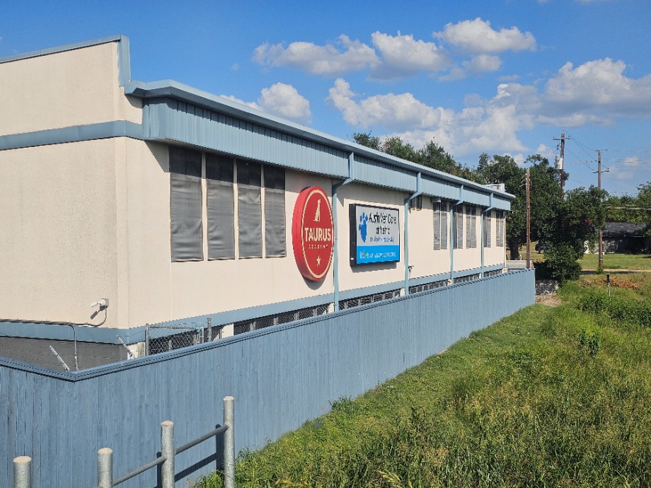 Austin Vet Care at Metric, A Thrive Pet Healthcare Partner Aquamation Texas 
